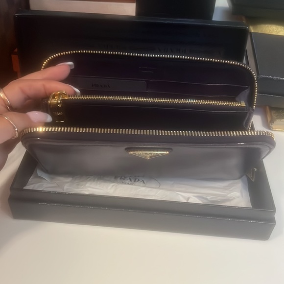 Prada wallet - Picture 11 of 12